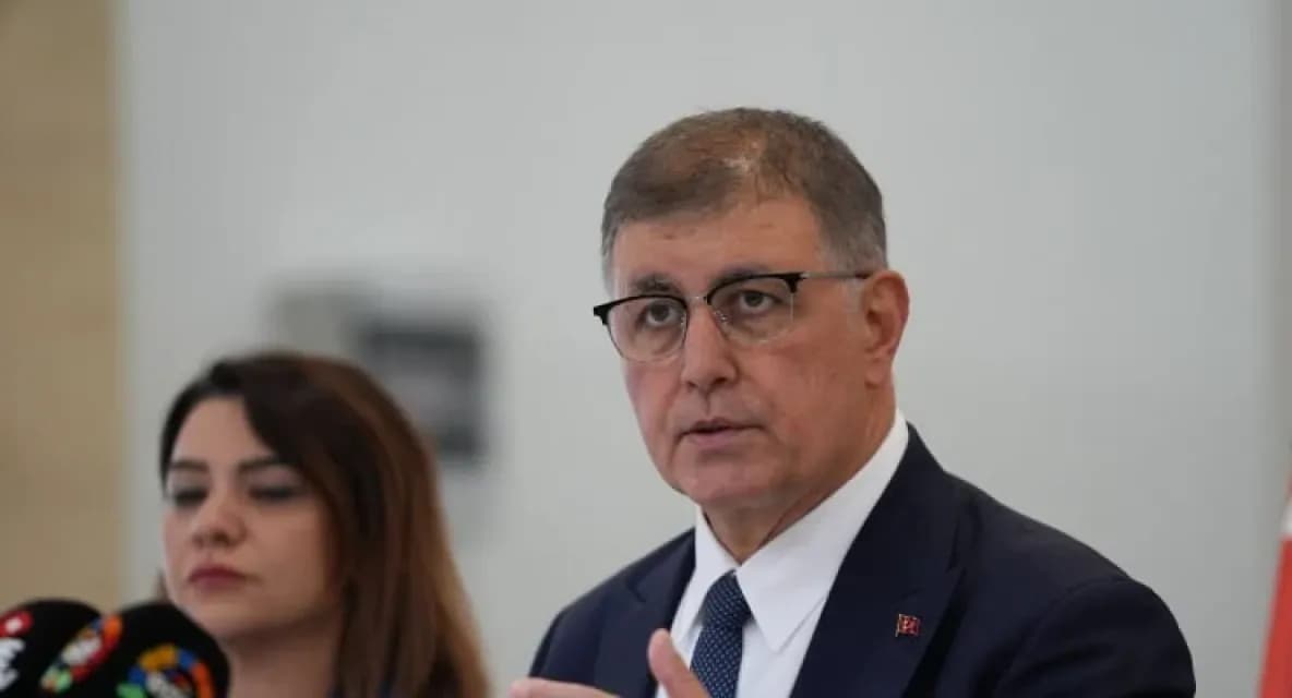 Cemil Tugay’dan Net Açıklama: "Bağımsız Kalmaya Devam Edeceğim"