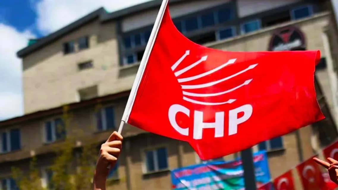 CHP Gençlik Kolları MYK Belirlendi: İzmir'den 3 İsim Berfin Karan'ın A Takımında!