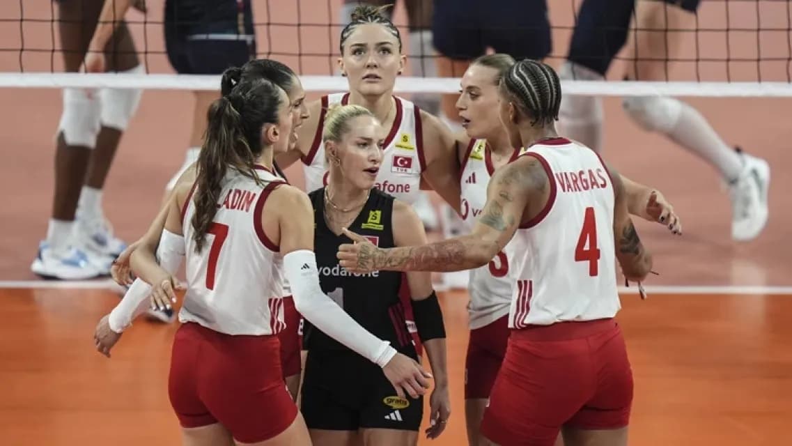 Türkiye 3-2 İtalya! Avrupa Şampiyonu Türkiye!