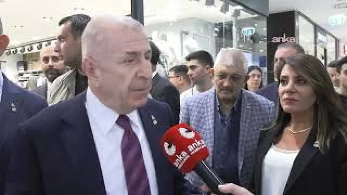 Ümit Özdağ: AVM’lerde Geçen Seneye Göre İşler Yüzde 50 Düştü
