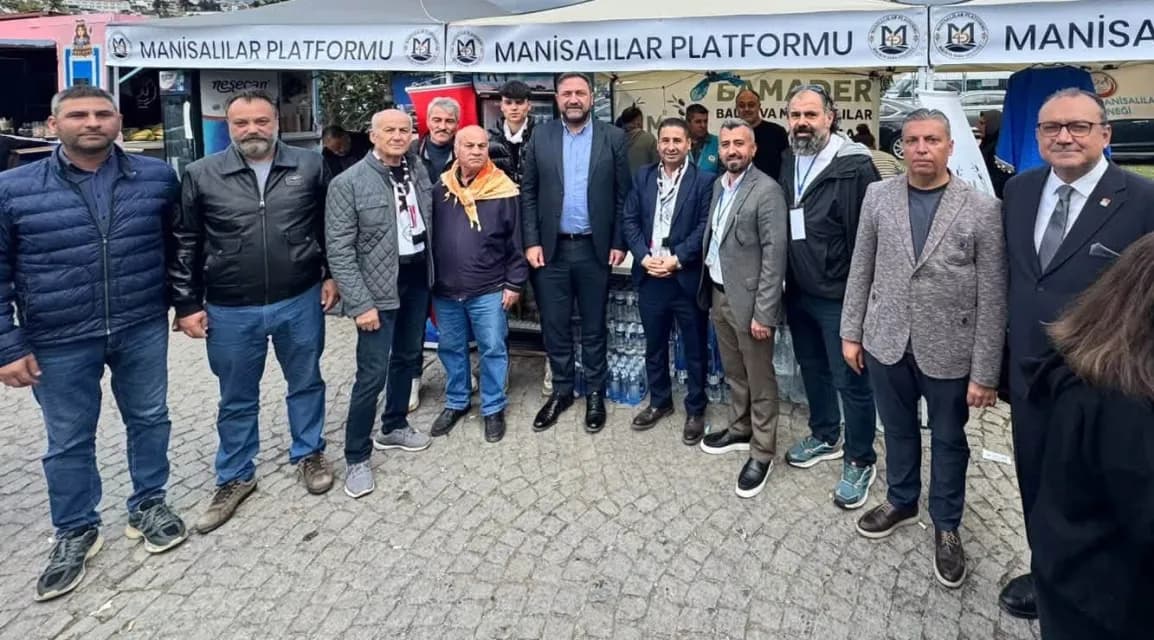 CHP İzmir "Manisa Kültür ve Sanat Festivali"nde Buluştu: Gümrükçü’den Kardeşlik ve Dayanışma Mesajı!