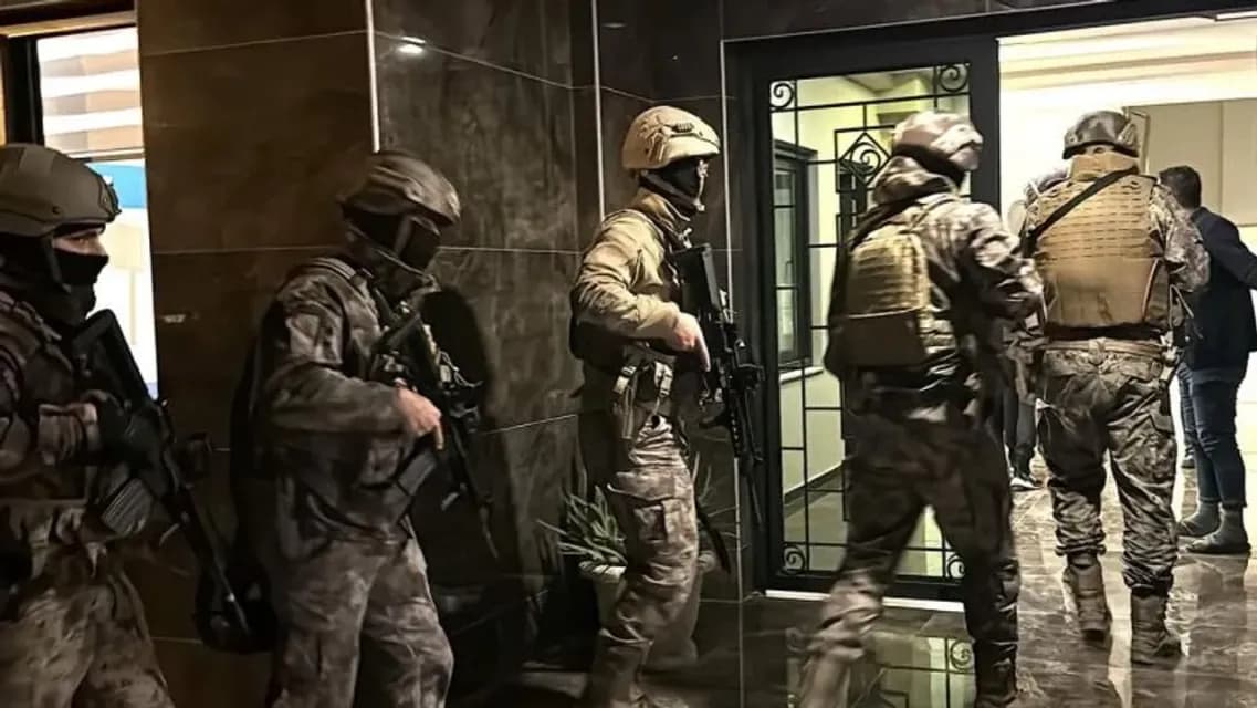 İzmir Dahil 30 İlde 'Daltonlar' Suç Örgütüne Operasyon: 85 Gözaltı!