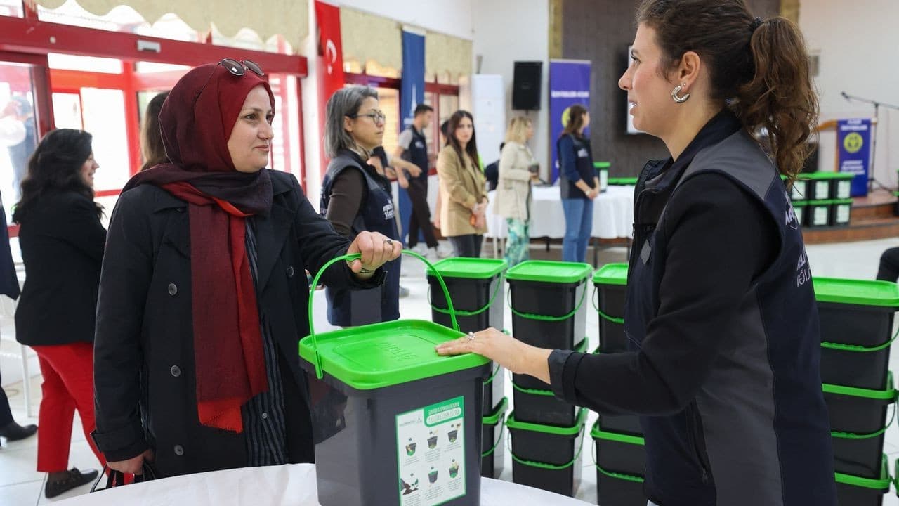 Buca Şirinyer'de “Bokaşi” Kompost Eğitimi