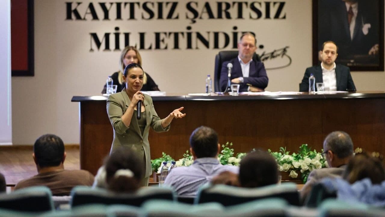 Efes Selçuk Başkanı Filiz Ceritoğlu Sengel, Faaliyet Raporu'nu Kabul Etti