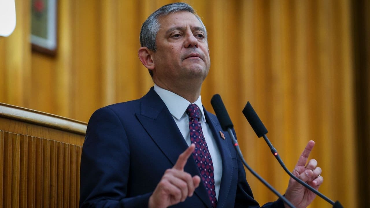 Özgür Özel’den Erken Seçim Tarihi ve "Kapı Siyaseti" Hamlesi: "4 Mayıs’ta Sahaya İniyoruz!"