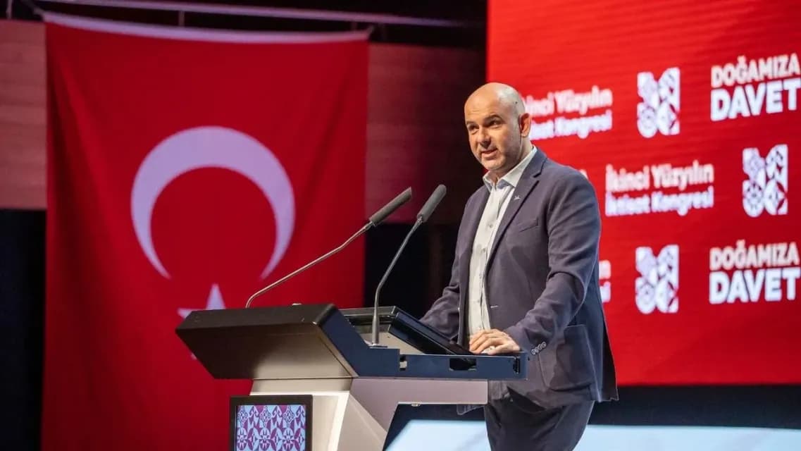 İzmir’de İZDOĞA Operasyonu: Tunç Soyer’in Danışmanı Güven Eken Gözaltında!
