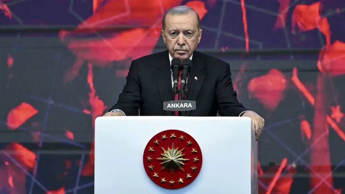 Erdoğan: FETÖ oldukça mücadele de sürecek