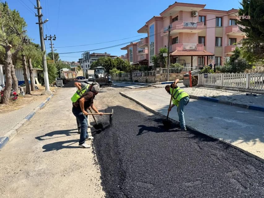 Foça Belediyesi'nden Yenifoça'ya Asfalt Hamlesi! Başkan Fıçı Sahada
