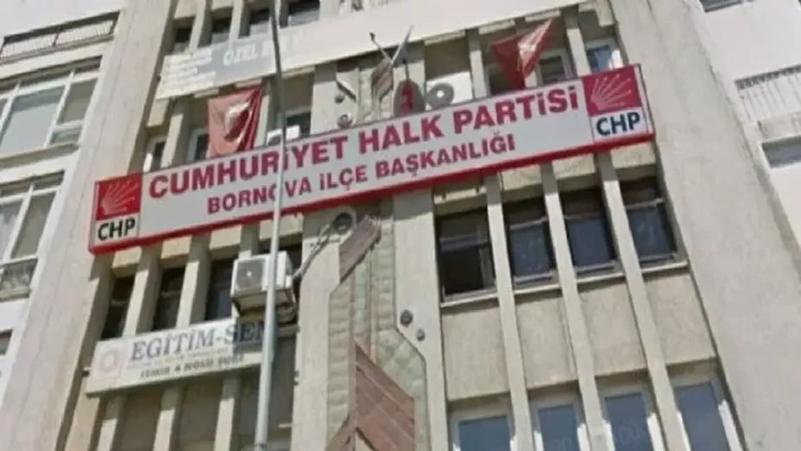 CHP Bornova'da Fikret Vatansever'in A Takımı Belli Oldu: İşte Yönetim Listesi