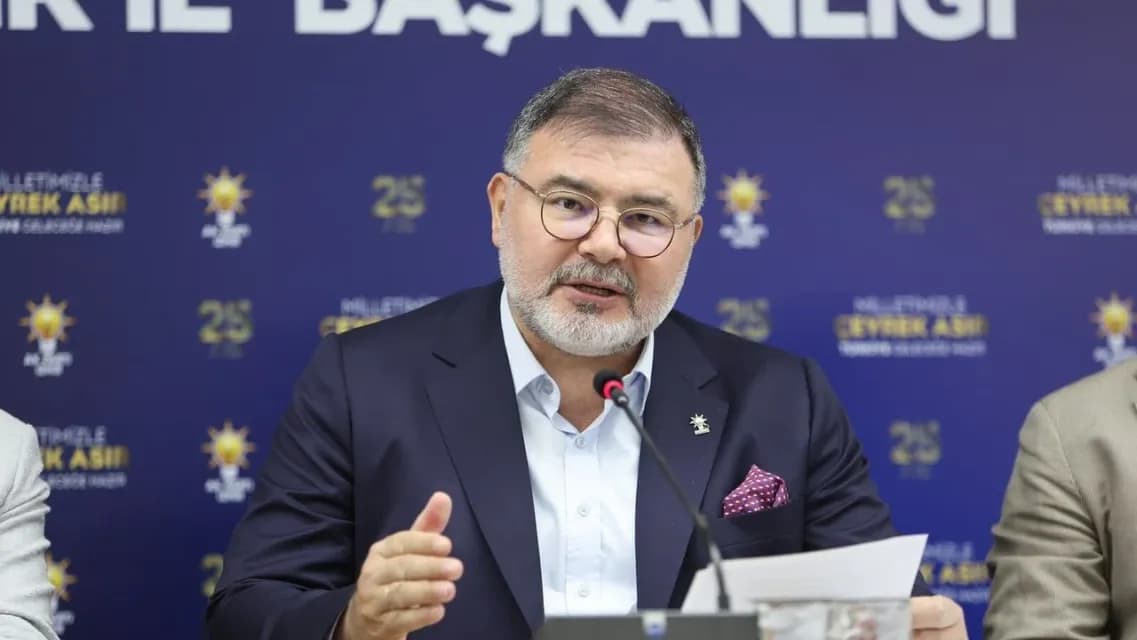 AK Parti İzmir’de 25. Yıl Coşkusu: İl Başkanı Saygılı’dan Teşkilata "Türkiye Yüzyılı" Mesajı