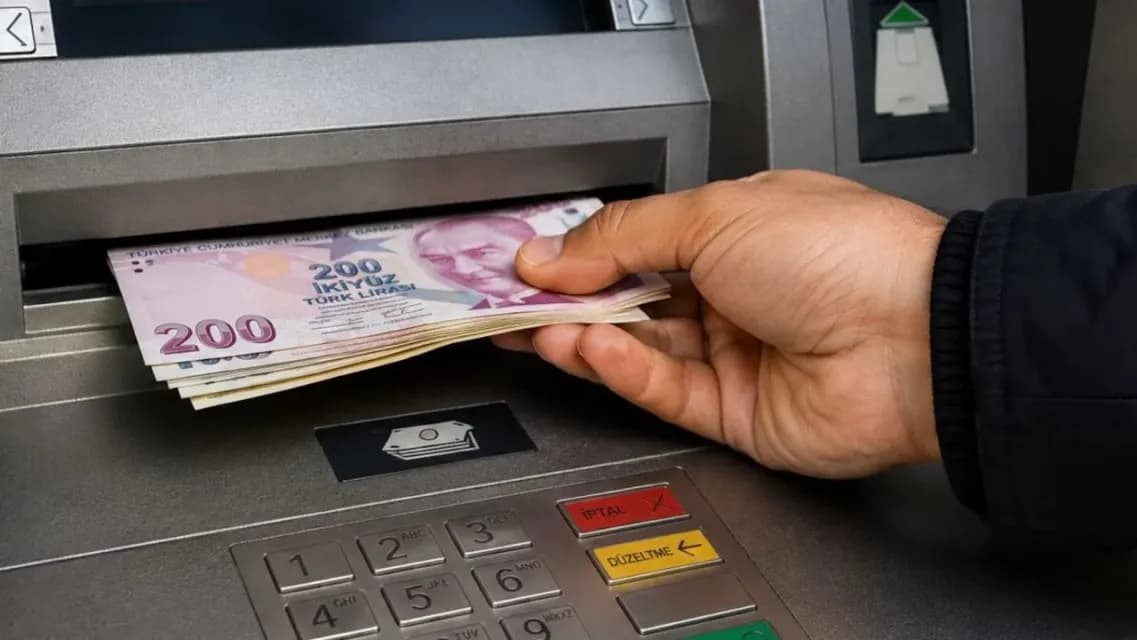 ATM'lerde Yeni Dönem: Küçük Kupür Banknotlar Haznelerden Kaldırıldı