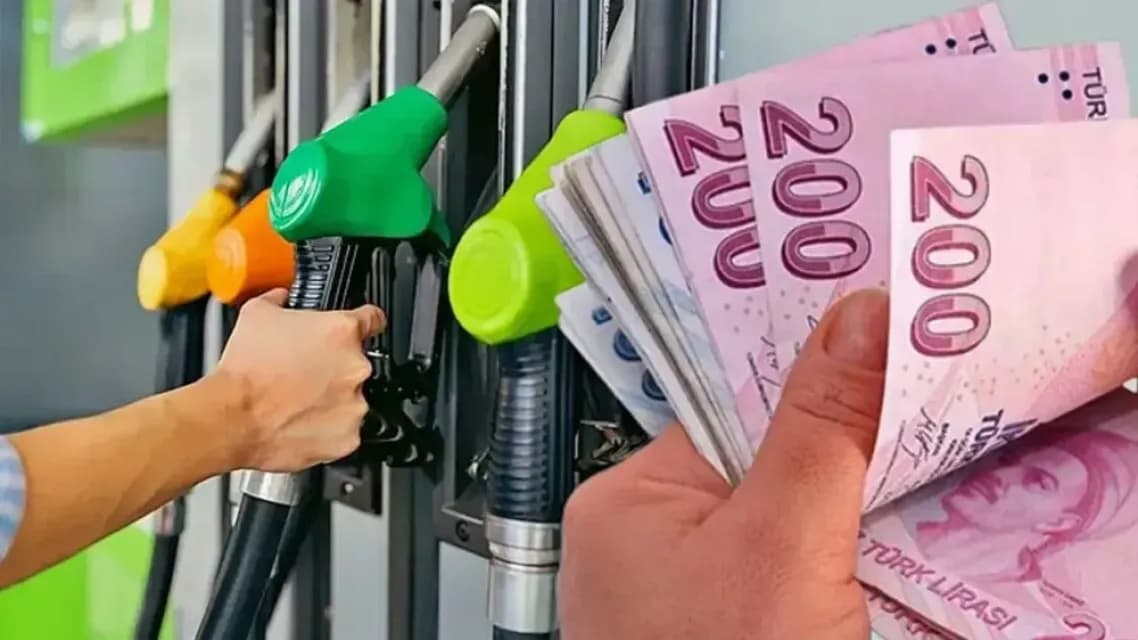 Motorine Dev Zam: Ankara ve İzmir'de Litre Fiyatı 90 TL'yi Aşıyor