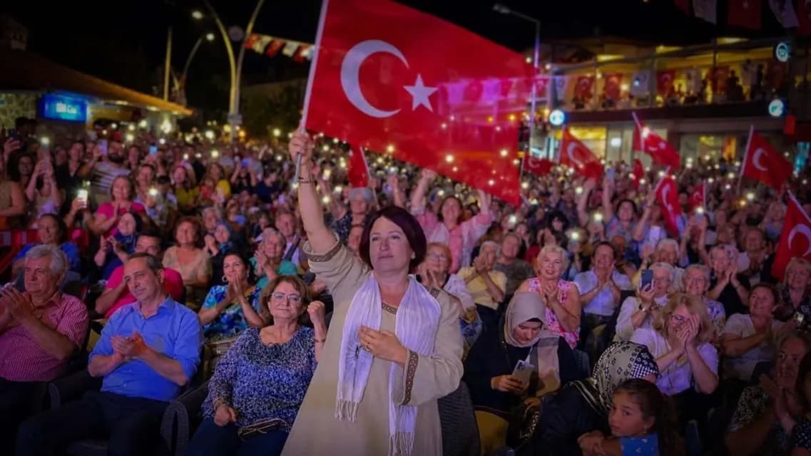 Karaburun Belediye Başkanı İlkay Girgin Erdoğan YENİ Parti’den İstifa Etti!