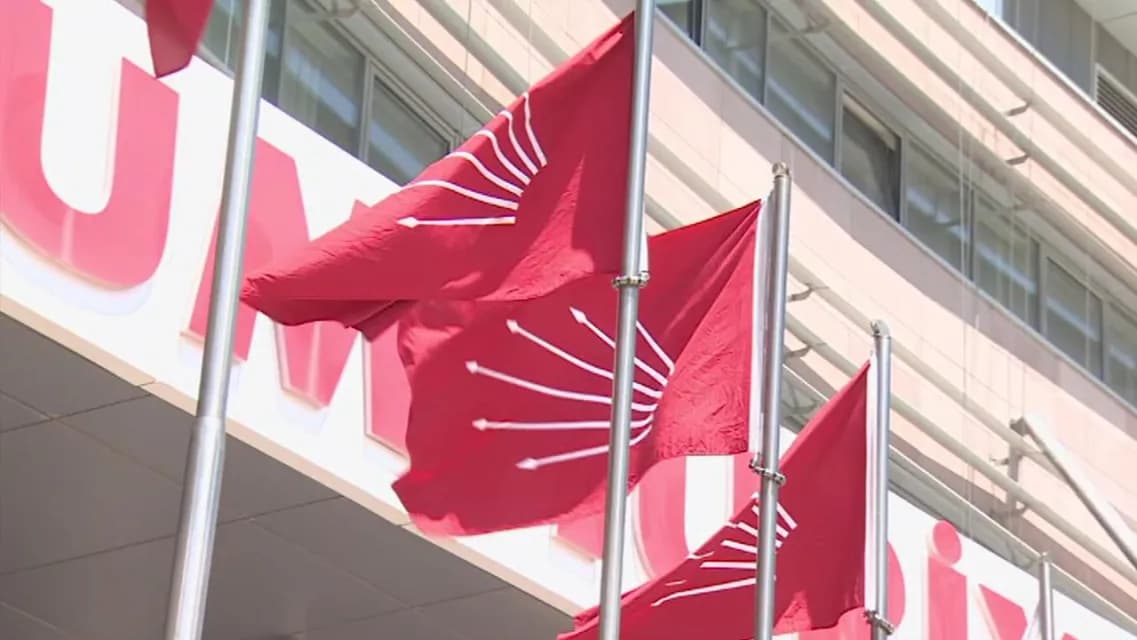 CHP Kurmaylarından İBB Ve TBB Mesajı: "Ortak Tutum Taraftarıyız Ama Kurumsal Kimliğimizi Zedeletmeyiz"