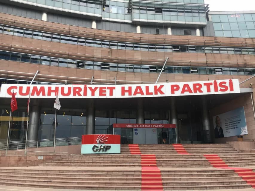 CHP'den YENİ Partili 91 Milletvekiline Noter İhtarı: 57 Bin TL'nin İadesi İstendi