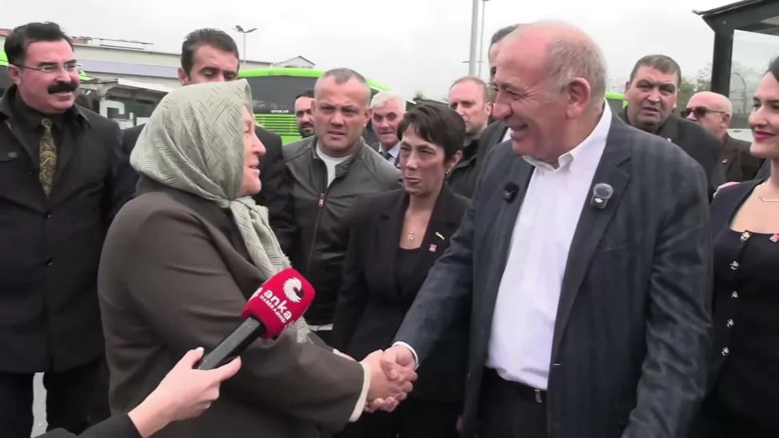 Gürsel Tekin'in Esnaf Ziyaretinde Vatandaştan Fiyat Tepkisi: "Fiyatlar Yangın Yeri, El de Yakıyor Yürek de"