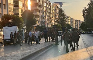 Karabağlar'da Banka Şubesine Silahlı Soygun Girişimi