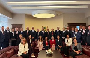Mahir Polat’tan CHP’nin 103. Yaşında ‘Birlik’ Mesajı: "Umudun Adresinde Birlikte Büyüyeceğiz"