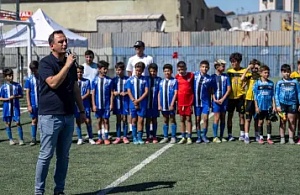 Bornova’da 2 Bin Sporcuya Hizmet Verecek Saha Yeniden Açıldı