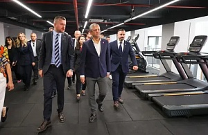 Buca'da "Elektrik Borcu" Krizi: Özel’in Açtığı Spor Kompleksi Kepenk İndirdi İddiası