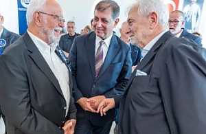 Başkan Tugay'dan Sanayicilere "Teknoloji ve Yeşil Dönüşüm" Çağrısı: "İzmir Öncü Olmalı"