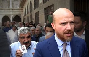 Kılıçdaroğlu ile Bilal Erdoğan’ın Tavrı Sosyal Medyada Gündem Oldu