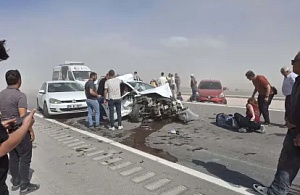 Aksaray-Konya Karayolunda Toz Fırtınası Dehşeti: 7 Araç Birbirine Girdi, 16 Yaralı