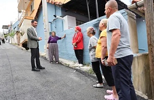 Bayraklı’da Asfalt Seferberliği: 25 Nokta Yenilendi, 5 Yeni Sokak İçin Düğmeye Basıldı
