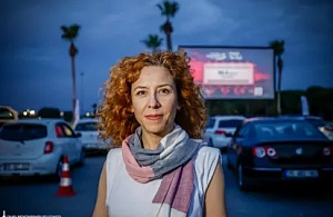 İzmirliler “Yeniden Sinematek” Etkinliğinde “Kurtuluş Projesi”ni Açık Havada İzledi
