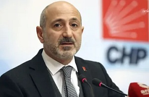 Ali Öztunç’tan Bakan Şimşek’e: "Devlette Yükselmenin Yolu Liyakatten mi, Makama Yakınlıktan mı Geçmektedir?"