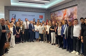 CHP İzmir’de Karşıyaka Mesaisi! Örgüt Tam Kadro Katıldı...