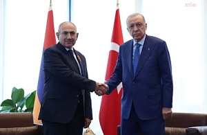 Cumhurbaşkanı Erdoğan, Ermenistan Başbakanı Paşinyan ile New York'ta Görüştü