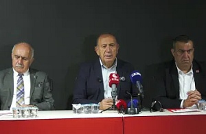 Gürsel Tekin: "Ya CHP'li Gibi Davranacaklar ya da CHP'den Ayrılacaklar"
