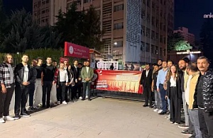 CHP Gençlik Kolları’ndan MEB Önünde Eylem: "Okullarda Silah Değil, Gelecek Umudu Olmalı"