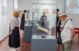 İzmir’de Yüzyıllık Kültür Mirası Gün Yüzüne Çıktı: "Belgesel Mirasın İzinde" Sergisi AASSM’de Açıldı