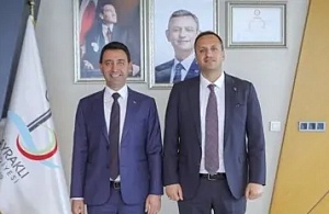 İrfan Önal Yakın Arkadaşı Ömer Eşki'yi Yalnız Bırakmadı: YENİ Parti'ye Geçiyor İddiası