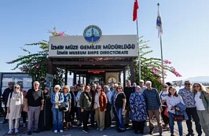 İzmir Büyükşehir Belediyesi'nden Emeklilere Özel Gezi: "Emeklilerimiz İzmir’i Keşfediyor"