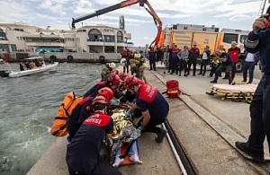 İzmir Körfezi'nde Arabalı Yolcu Gemisinde Nefes Kesen Yangın Tatbikatı