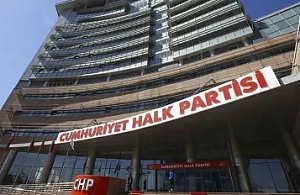 CHP Dış Politika Kurulu'ndan S-400 ve F-35 Uyarısı: "Elden Çıkarılması Hava Sahasında Boşluk Yaratır"