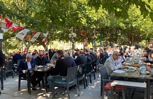 CHP Bornova’da Birlik ve Dayanışma Kahvaltısı: Utku Gümrükçü’den "Hesap Soracağız" Çıkışı