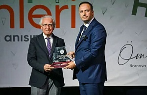 Bornova’da 10 Günlük Kültür Şöleni Sona Erdi: 7. Homeros Kitap Günleri Binlerce Kitapseveri Ağırladı!