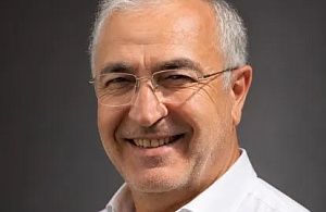 CHP'li Hüseyin Saygılı'dan Cemil Tugay ve AK Parti’ye Sert Tepki: "İzmir Teslim Alınacak Bir Şehir Değildir!"