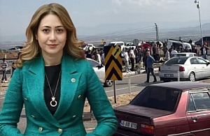 MHP Konvoyunda Feci Kaza: Milletvekili Zuhal Karakoç Yaralandı, 1 Kişi Hayatını Kaybetti!