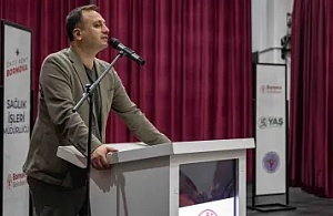 Bornova Belediyesi 3. Yaş Üniversitesi Yeni Eğitim Yılına Başladı: Başkan Eşki’den "Tüketim Kültürüne" Sert İtiraz!