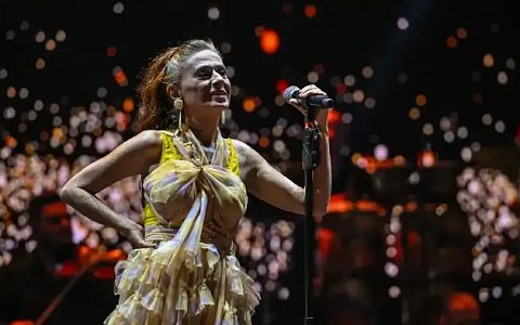 Yıldız Tilbe İzmir Fuarı’nda Sahne Aldı: Kültürpark’ta Unutulmaz Gece!