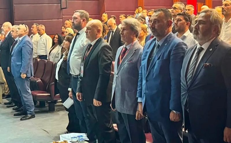 CHP İzmir İl Başkanı Utku Gümrükçü Kutlu Parti Kongresine Katıldı