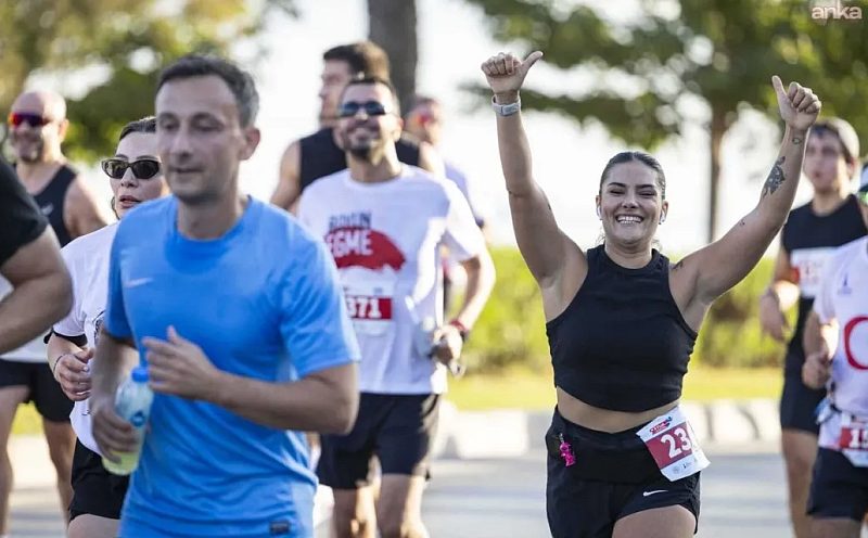 İzmir'de 9 Eylül Yarı Maratonu’nda Katılımcı Rekoru Kırıldı!