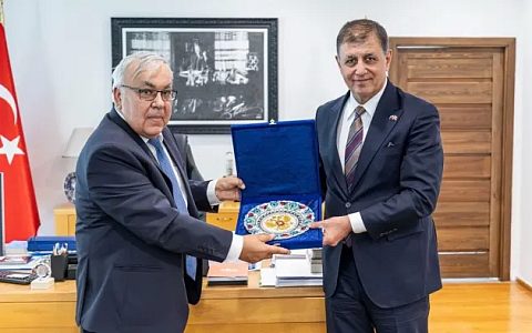 Başkan Tugay: "Rusya ile İzmir Arasındaki İlişkileri Geliştirmeye Hazırız"