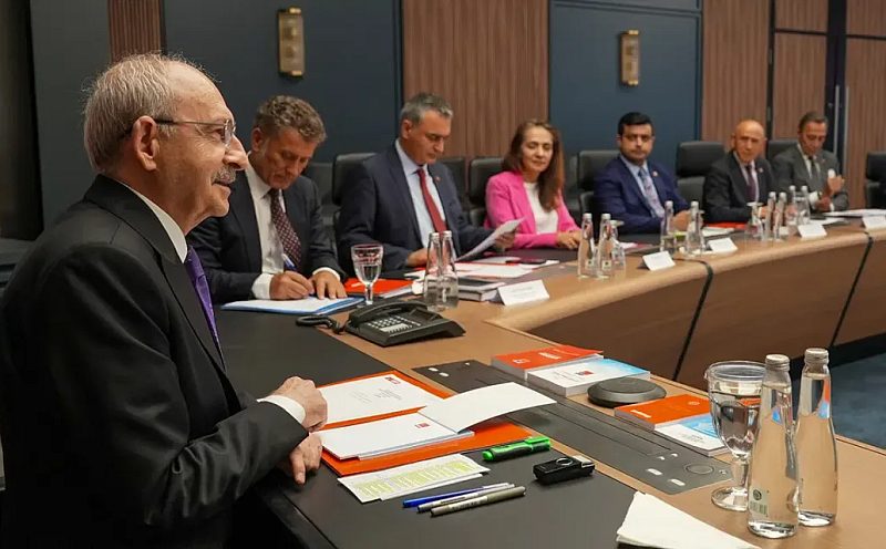 Fatih Atik’ten CHP MYK İddiası: "Önemli Değişiklikler Görebiliriz"
