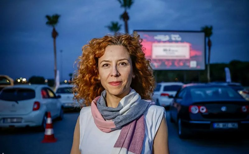 İzmirliler “Yeniden Sinematek” Etkinliğinde “Kurtuluş Projesi”ni Açık Havada İzledi